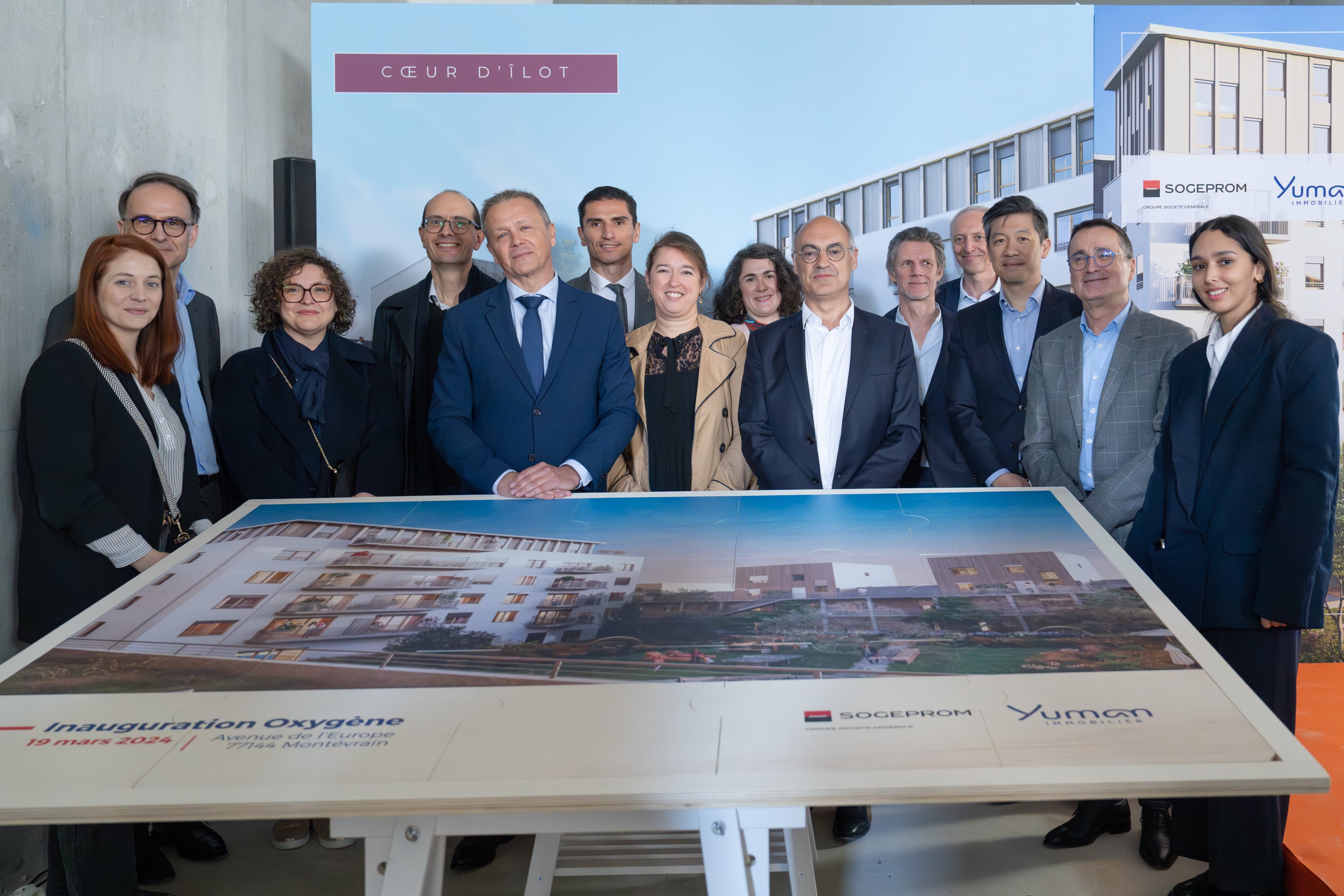 Photos capturée lors du geste inaugural (puzzle) avec toutes les parties prenantes au projet.